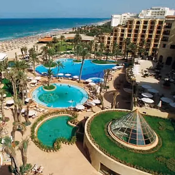 Tunisia: lux, tradiţii şi deşert!