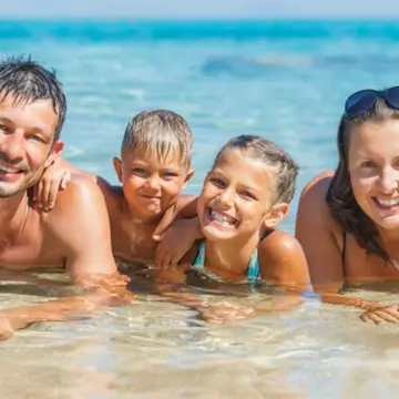 Arsuri, otită şi diaree. Vezi cum le eviţi în vacanţă