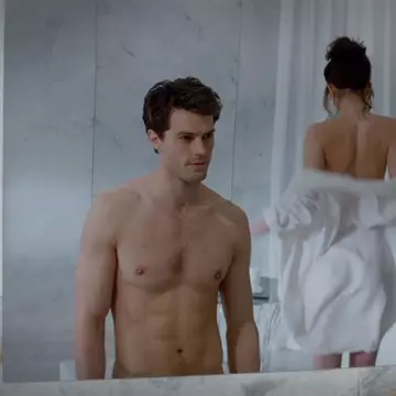 4 ținute inspirate din „Fifty Shades of Grey”