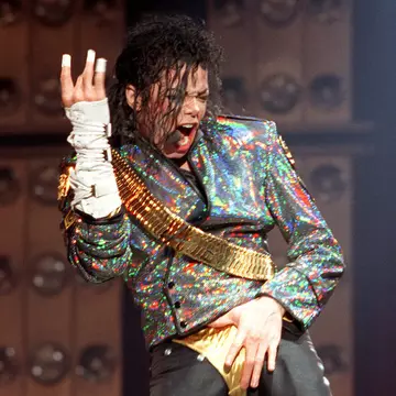 "Făcea pipi pe el sau pe unde voia, prin casă". Dezvăluiri şocante despre Michael Jackson