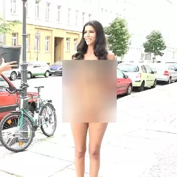 Ice Bucket Challenge dezbracata