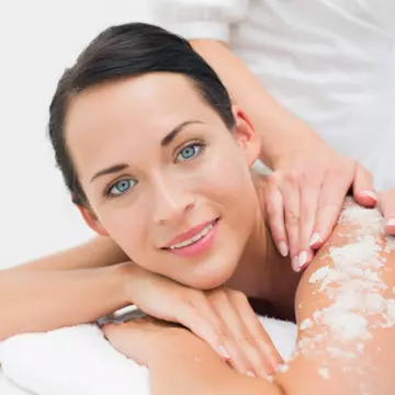 Sarea amară, un produs natural care poate face minuni pentru frumuseţe