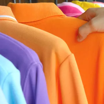 Cum să adaugi culoare în garderoba ta