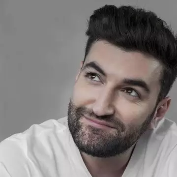 La doi ani de la despărţirea de Laura Cosoi, Smiley recunoaşte răspicat că are o iubită: "Este cineva în viaţa mea" 