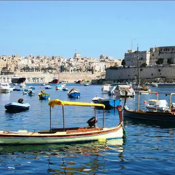 Malta: între construcţii impunătoare şi zone pitoreşti