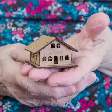 Trucuri pentru apartamente mici şi garsoniere: Cum să câştigi spaţiu