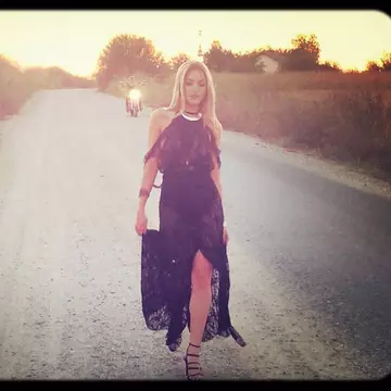 A părăsit-o Keo? Misty știe cum să-și lingă rănile