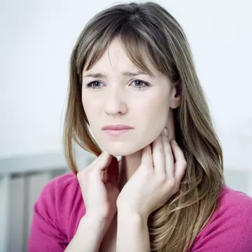 Ce înseamnă dacă ţi se umflă ganglionii