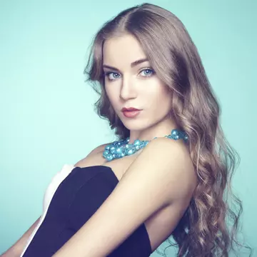 5 piese care vor da stil garderobei tale
