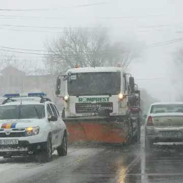 Temperaturile scad cu 15 grade si vin ninsorile