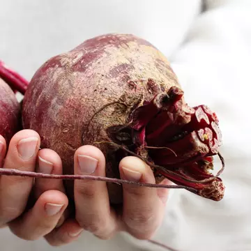 10 beneficii spectaculoase ale consumului de sfeclă roşie