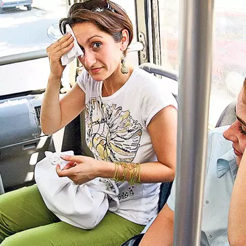 De ce ne-am sufocat ani buni în autobuzele RATB? Află ce se întâmpla, de fapt, cu aerul condiționat
