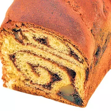 Rețetă: Cozonac de casă cu nucă şi cacao