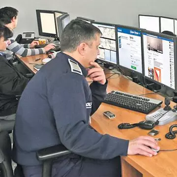 Facebook te bagă la pușcărie