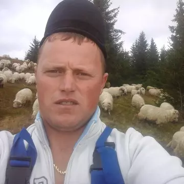 Îl mai ții minte pe Ghiţă Ciobanul? Uite s-a ales de baci după ce n-a mai apărut la TV