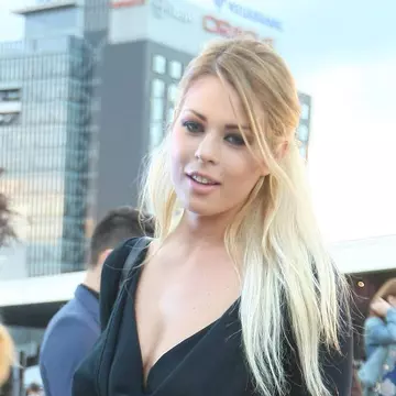 Detalii din dormitorul Roxanei Nemeș. Cum procedează artista când face amor