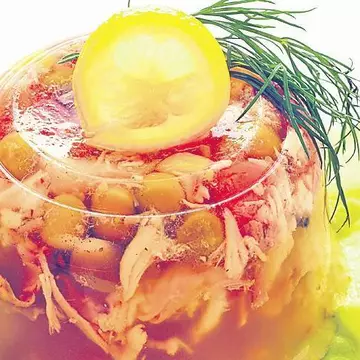 Adevărul despre piftie! Este sau nu este bună? Răspunsul nutriţionistului
