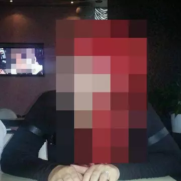 O cântăreaţă de la noi, cerută de soţie de Valentine's Day
