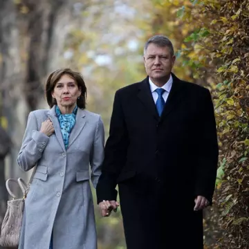 Cum arăta Carmen Iohannis brunetă