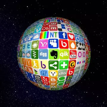 Știi ce însemna LOL înainte de apariția internetului? Află asta și alte 9 curiozități despre internet