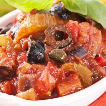 Slăbeşte în post cu o reţetă genială: caponata siciliană, cu vinete şi măsline
