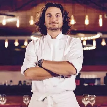 Clătitele cu care Chef Florin Dumitrescu îşi răsfaţă familia