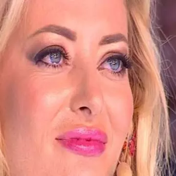 Delia nu mai vorbește cu soțul ei