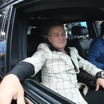 Imagini de senzaţie cu Gigi Becali, eliberat! Foto