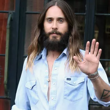 Jared Leto, schimbare radicală de look. Îţi mai place de el?