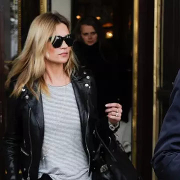 Îmbracă-te precum Kate Moss