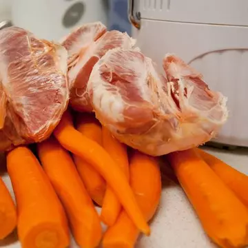 Dai jos 10 kg intr-o saptamana! Dieta cu grapefruit si morcovi