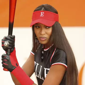 Naomi Campbell, violentă din nou. Cu cine s-a mai bătut