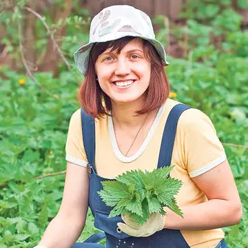 Scapă rapid de mătreaţă cu urzici! Vezi cum trebuie să le folosești
