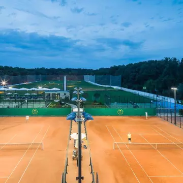 Sporturile verii. Tu ce alegi - tenis, squash sau padel?