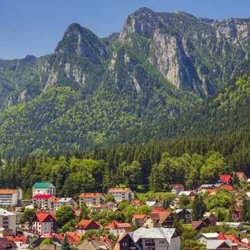 5 idei de drumeții de o zi la munte