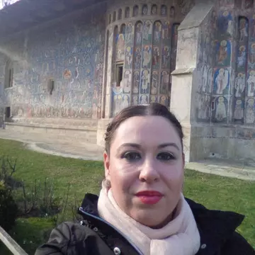 Doliu în familia Roman. Oana este distrusă
