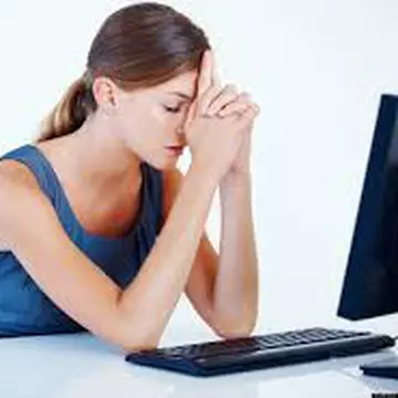 Trei motive serioase pentru care ar trebui să nu mai cauți pe internet simptomele bolilor