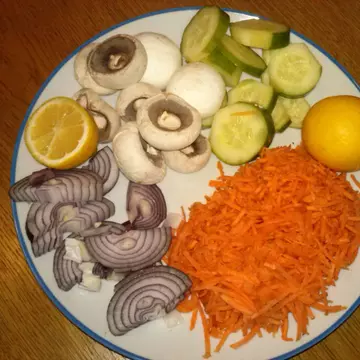 Uită de dietă! Metoda de ultima oră prin care slăbeşti rapid doar prin masarea feţei!