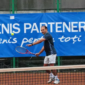 (P) Bucurestiul Joaca Tenis, cel mai mare turneu de tenis pentru amatori