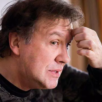Ce spune preotul care s-a rugat la căpătâiul lui Cotabiță!