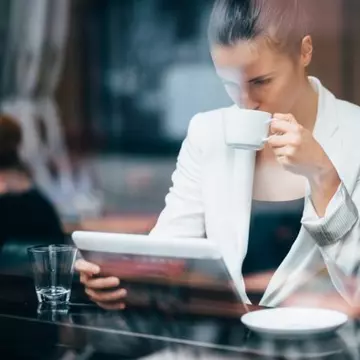 Ce otravă se ascunde în cafeaua decofeinizată