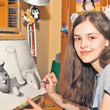Română, fizică, desen? Luana excelează la toate!