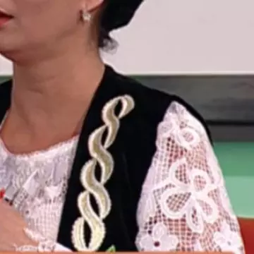Dramă teribilă. O cântăreață de muzică populară a născut, dar copilul a murit după o săptămână