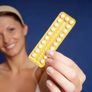 Iei pilule contraceptive de 6 luni? Iată ce se întâmplă în corpul tău