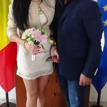 O vedetă de la noi, umilită de propriul soț: ”Mă punea în genunchi și mă bătea”