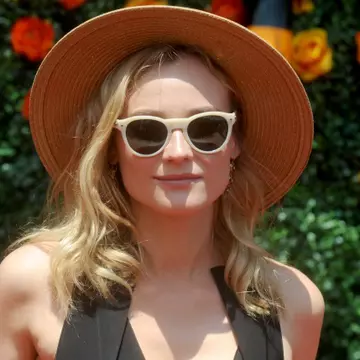 Cei mai cool ochelari de soare ai vedetelor, pe care îi găseşti şi în magazinele noastre
