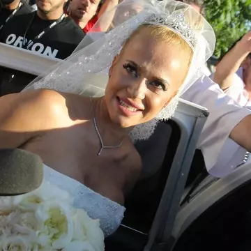 Uite cine a prins buchetul de mireasă al Andei Adam!