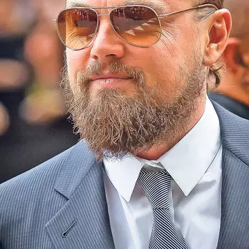 Scalpul mirositor îi consolidează relația lui Leonardo di Caprio