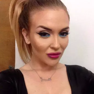 După ce a slăbit 50 de kilograme, Oana Radu a hotărât să se tuneze. Ce vrea să-și facă
