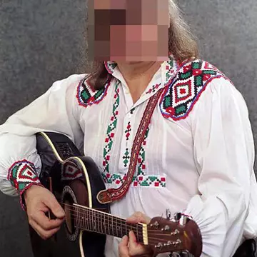 Un îndrăgit cântăreţ este suspect de cancer